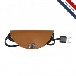 Range cables cuir régé.